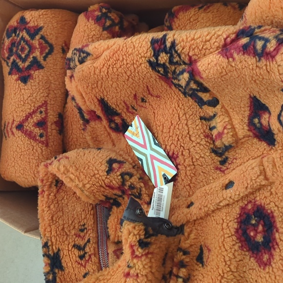 LAST ONE! 🆕🌿MEN'S DESERT PULLOVER🌿 - Picture 2 of 8